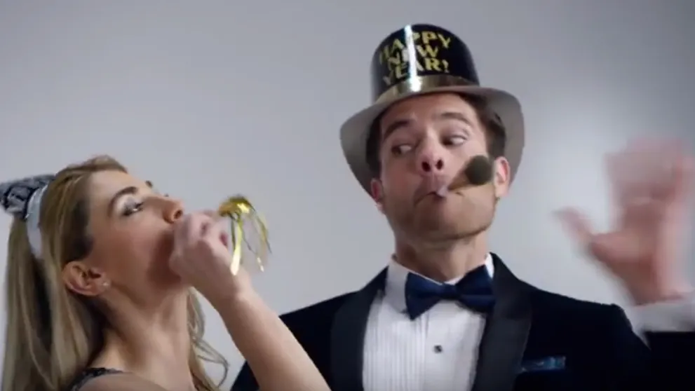 Takto sa menili pánske silvestrovské outfity za posledných 100 rokov. Niektoré vás pobavia