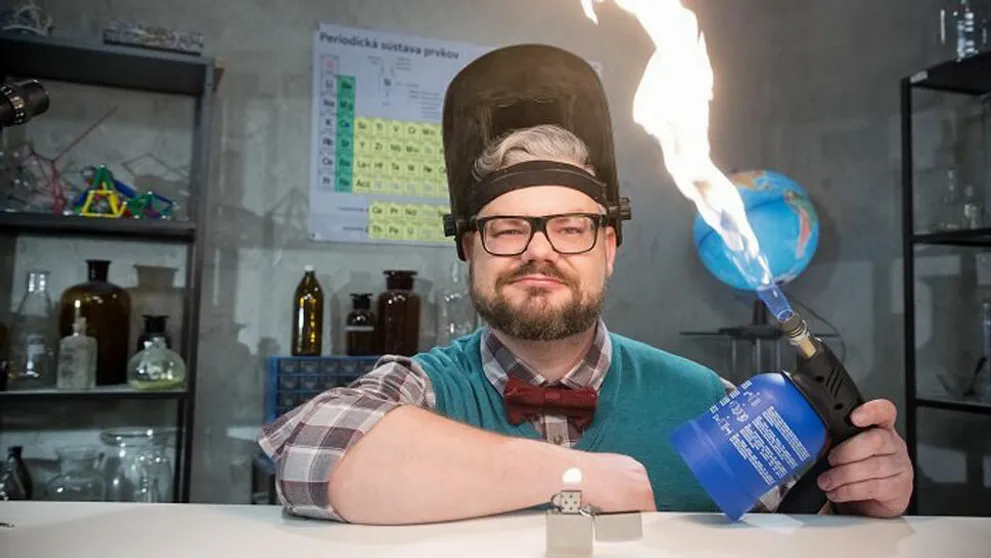 Tajomstvo záhadného laboratória: Ako vznikajú najbláznivejšie televízne pokusy?