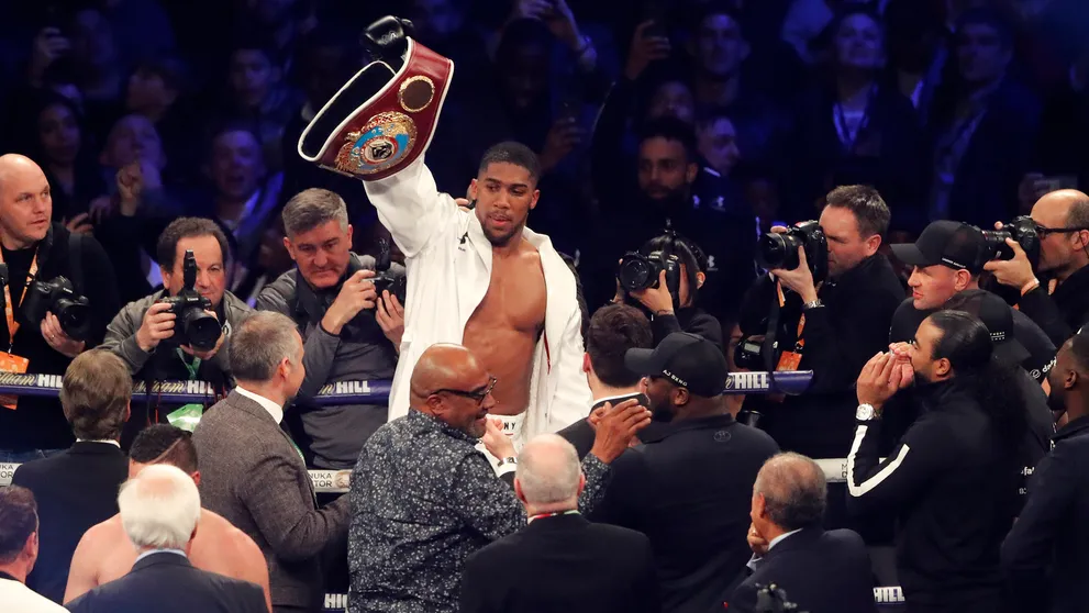 Zverejnili termín boxerského zápasu roka Joshua vs Povetkin