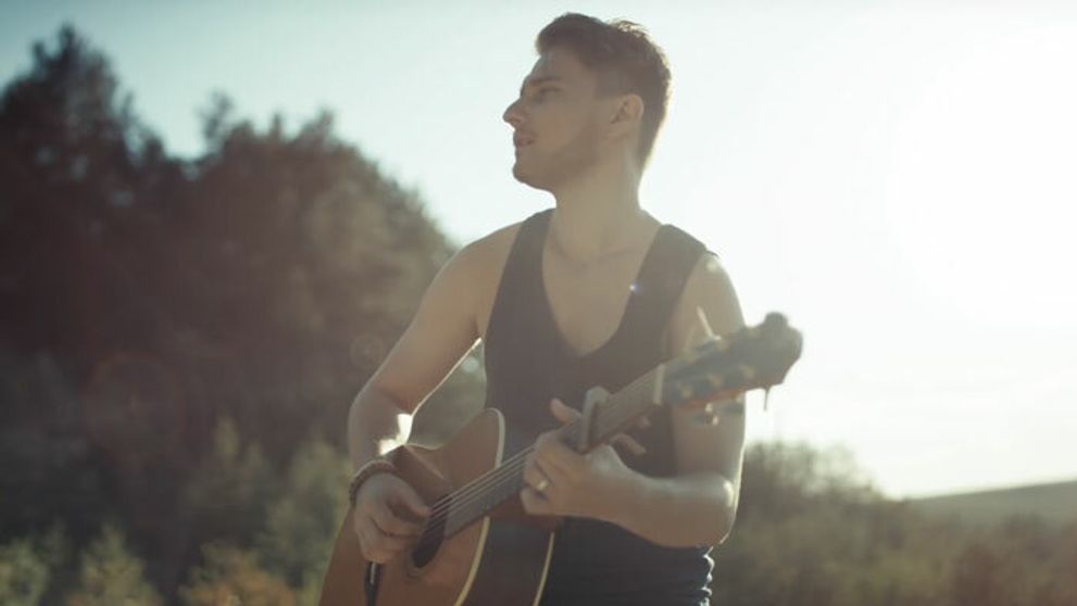 Tomáš Buranovský zo SuperStar: Nová tvorba je predurčená na úspech