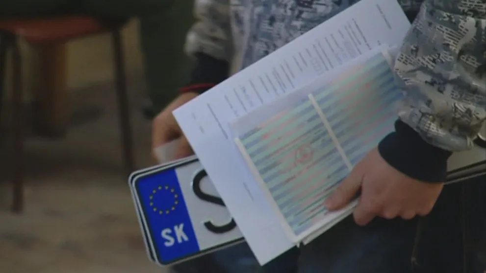 Štát výrazne ušetrí na ešpézetkách. Neznamená to však, že budú automaticky lacnejšie aj pre šoférov