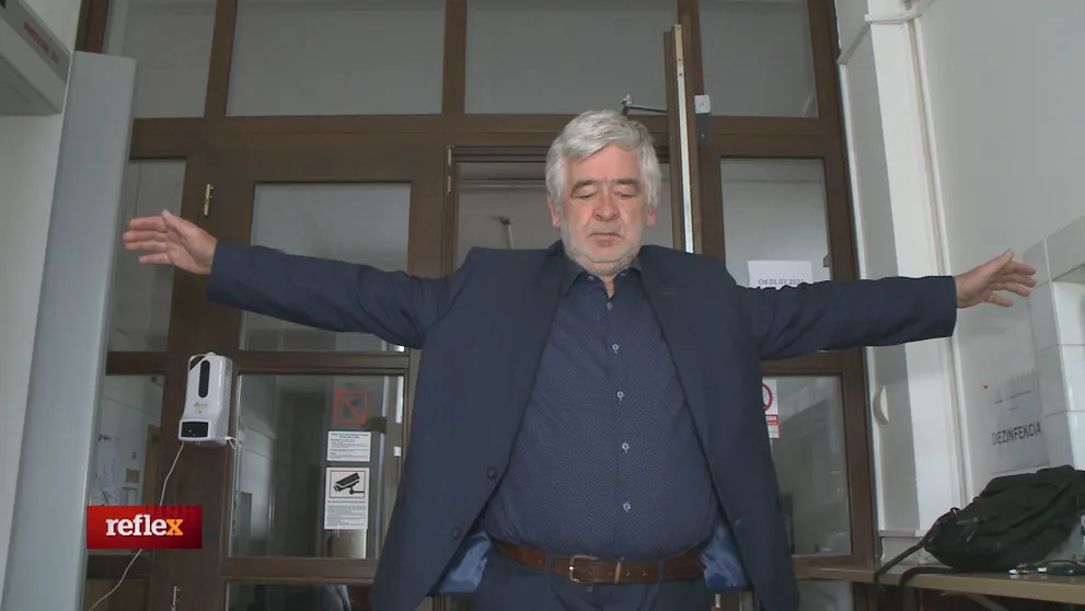 Vraj im pomáhal dospieť