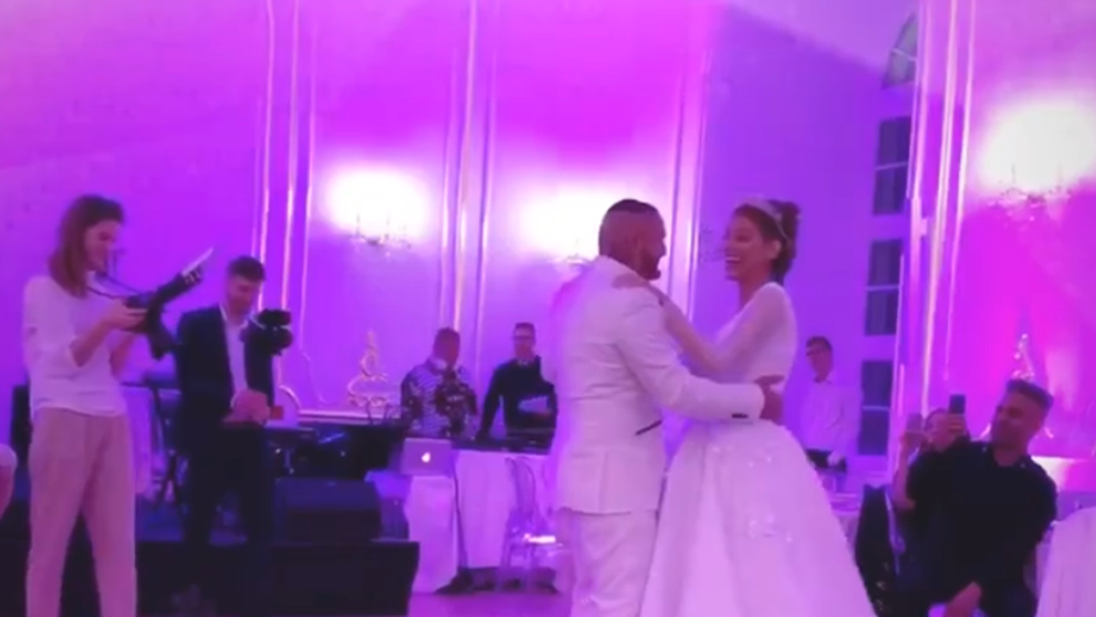 Zábery zo svadby Jasminy a Rytmusa: Novomanželský tanec a skvelá zábava