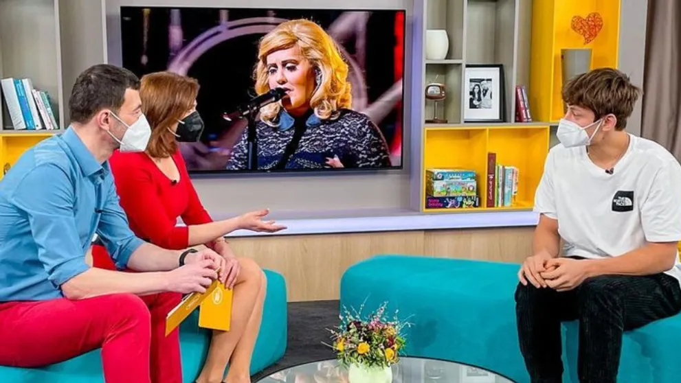 Adele už nikdy nechce počuť. Víťaz prvého kola sa bál otvárať ústa
