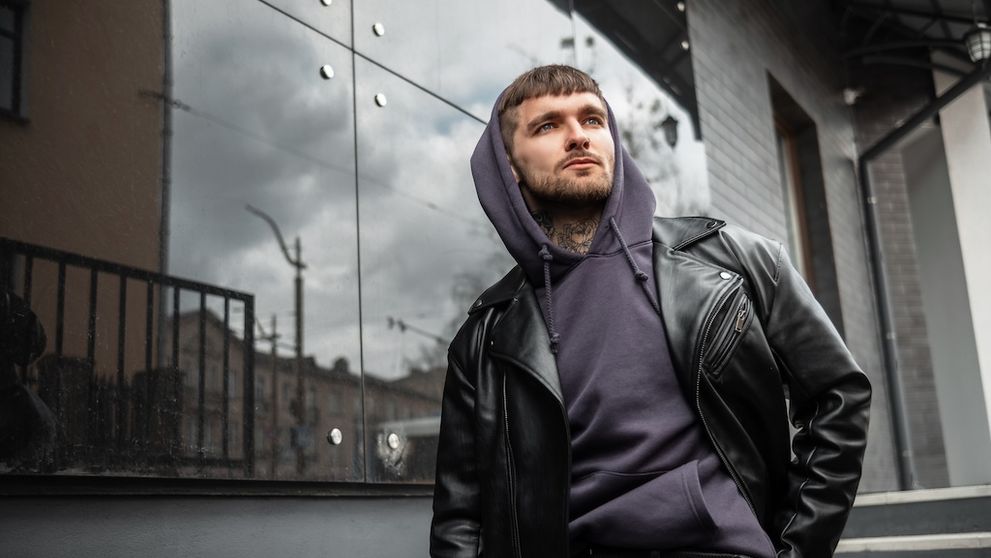 Pánske basic mikiny – základ vášho každodenného šatníka