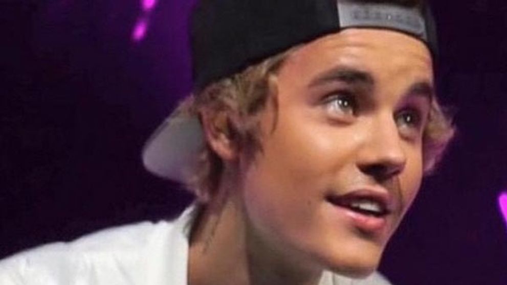 Justin Bieber vtrhol na školský ples. Nasledovalo šialenstvo!