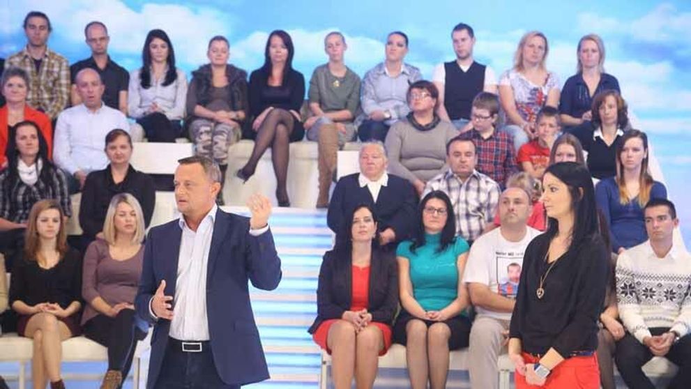 Statočná Katka po smrti matky zaujala jej miesto!