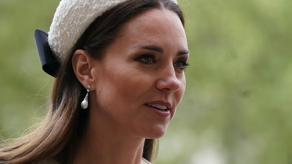 Vojvodkyňa Kate si opäť obliekla jej ikonické biele šaty: Vyzerala úžasne