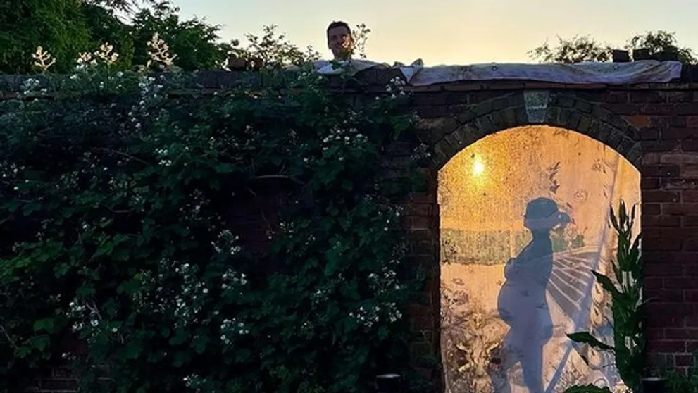 Z krásnej modelky je už mamina! Odhalili ju pri kočíkovaní