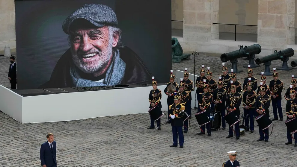 Francúzsko sa naposledy rozlúčilo s Belmondom