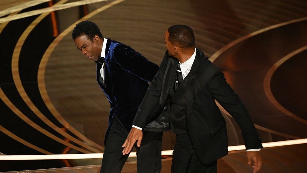 VIDEO: Desivý moment na Oscaroch. Will Smith vylepil komikovi na pódiu!