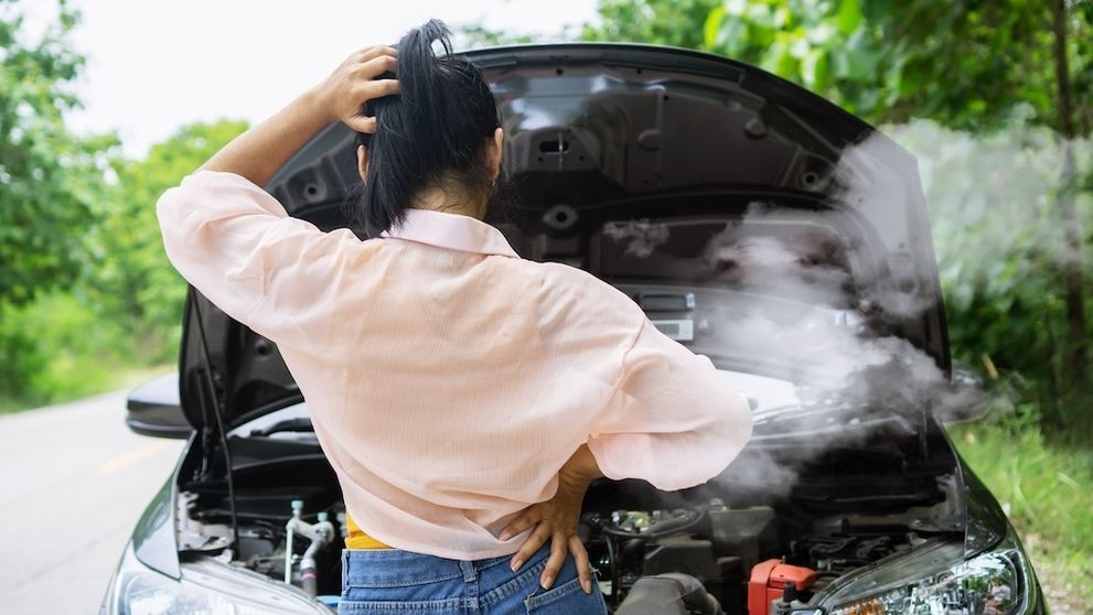 Varenie motora v letnej zápche: Čo všetko má na starosti systém chladenia?