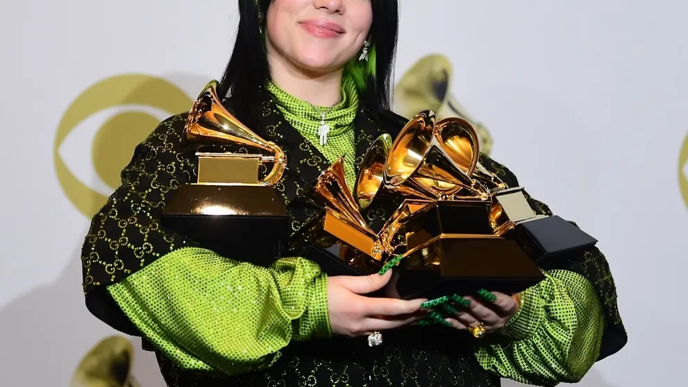 Grammy sú rozdané. Nováčik všetkých kompletne prevalcoval!
