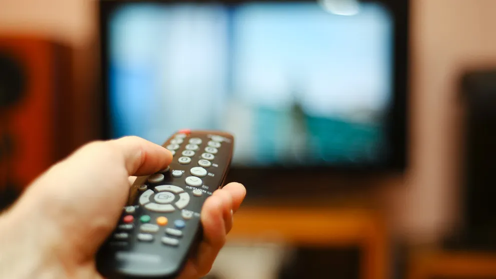 Práve teraz je televízia najsledovanejším médiom. Od začiatku koronakrízy vzrástla jej sledovanosť