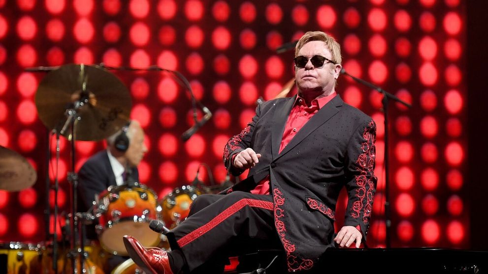 Elton John skončil v nemocnici s potenciálne smrteľnou infekciou, u!