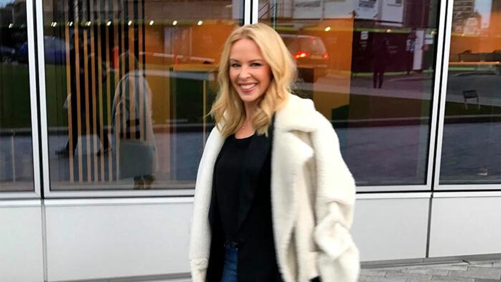 Kylie Minogue na dne: Snúbenca vyhodila z domu!