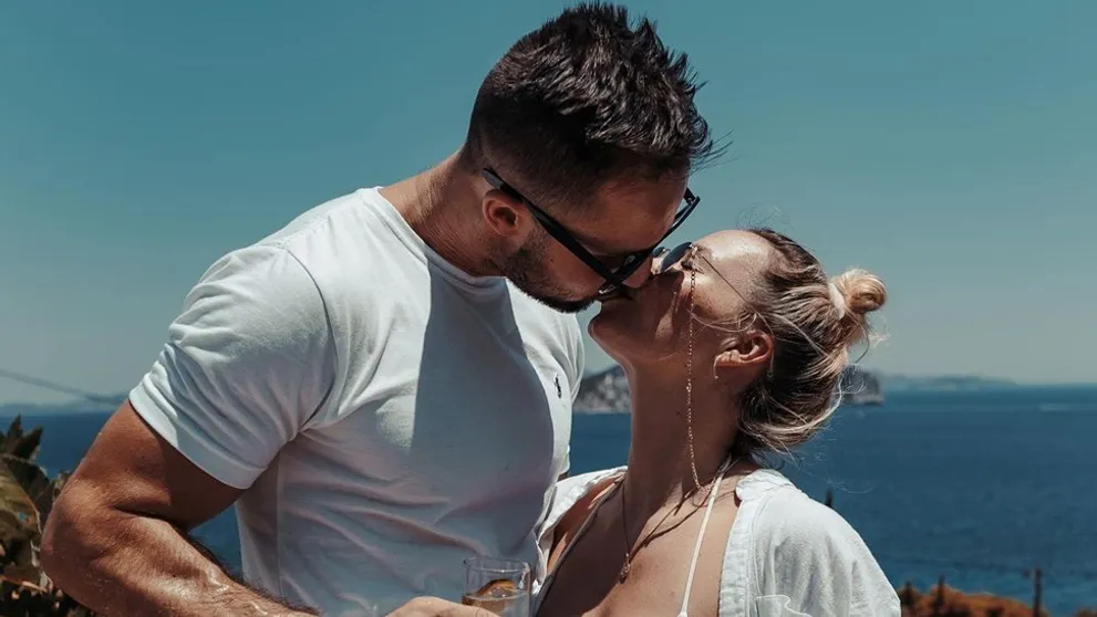 Pre pandémiu zažili peklo a najdlhšie odlúčenie. Teraz si užívajú v raji