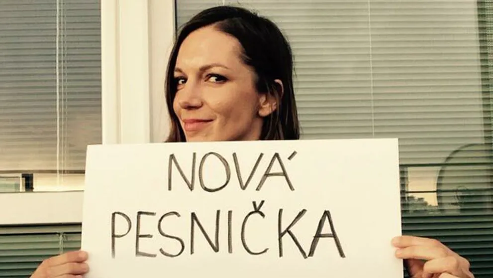 Nakrúcala klip so zápalom priedušiek!
