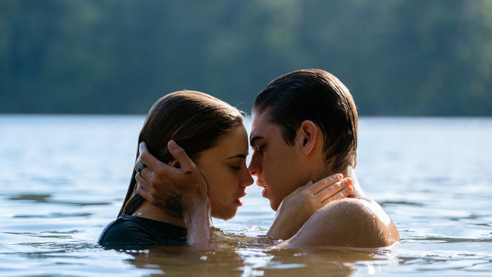Čo sa stane, keď dobré dievča okúsi vášeň? Film plný erotiky vás dostane do varu