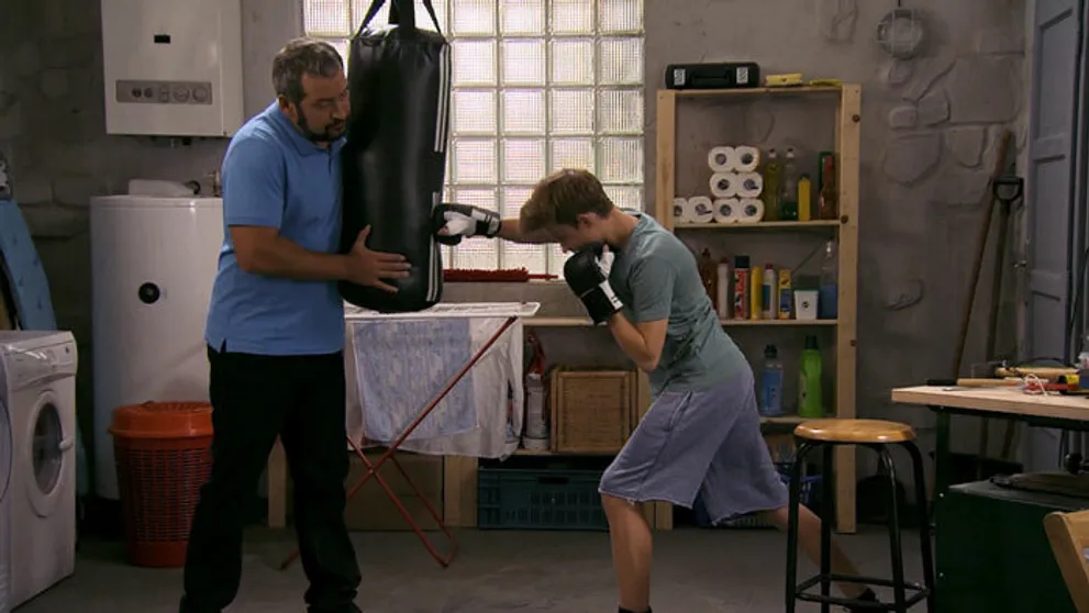 Ako zvládnuť rozhovor s dospievajúcim dieťaťom? Poradí vám psychológ!