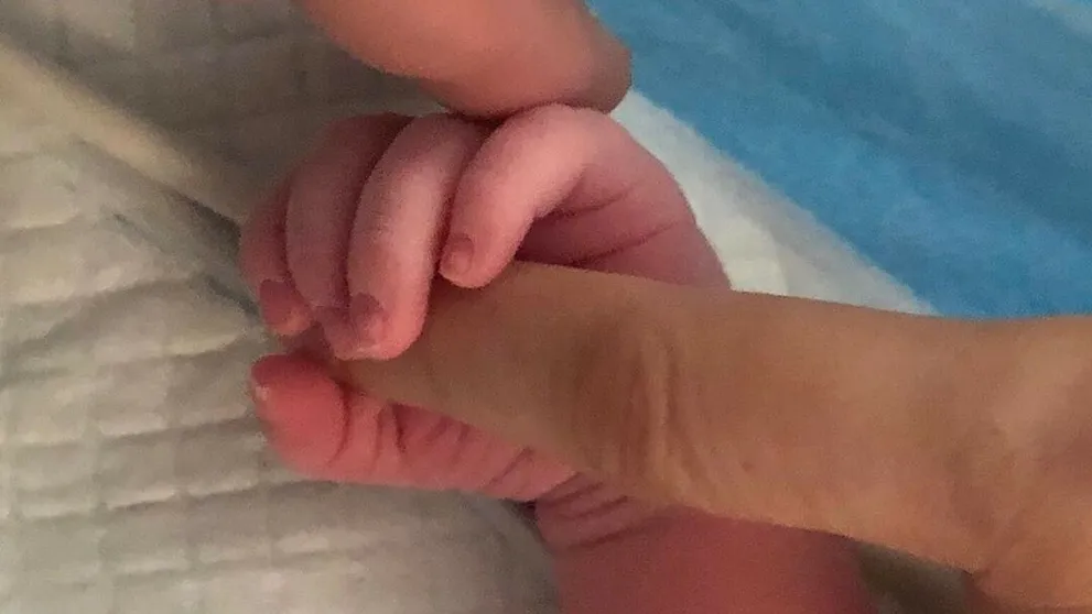 Telenovelová kráska zverejnila odvážny záber: Takto dojčí svoju dcérku