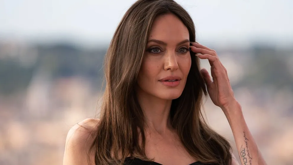 Angelina Jolie zmenila imidž: Po dlhých rokoch je z nej opäť blondínka
