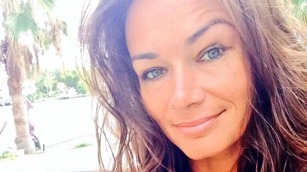 Česká modelka spôsobila rozruch v lietadle. Muselo núdzovo pristáť