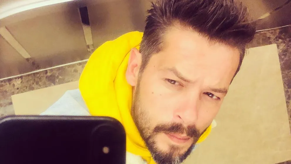 Sexy Mert z Neželanej nevesty sa ukázal bez trička: Dámy, to je telo