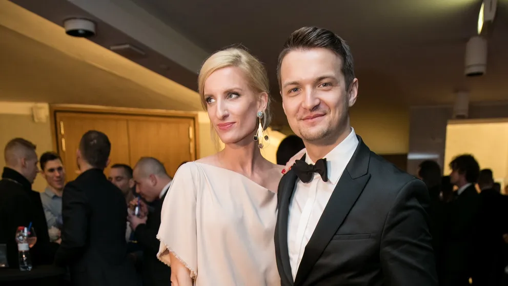 Vinczeovcov zmenili na nepoznanie. Adela má ofinu, Viktor plešinu