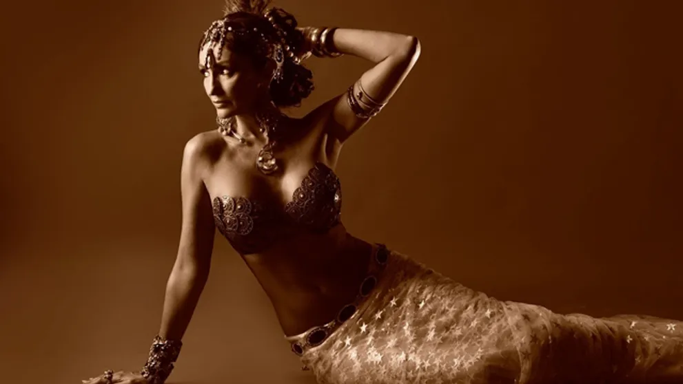 Zo Sisy Sklovskej je krásna špiónka! Dlhoočakávaná Mata Hari je tu!!!