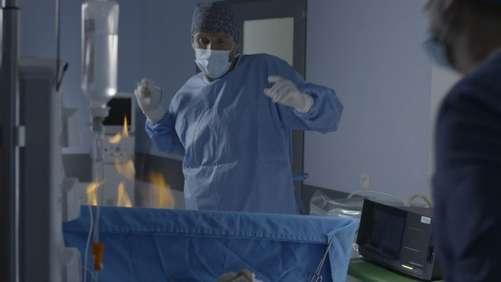 Dramatická situácia na operačke: Pacient začne horieť!