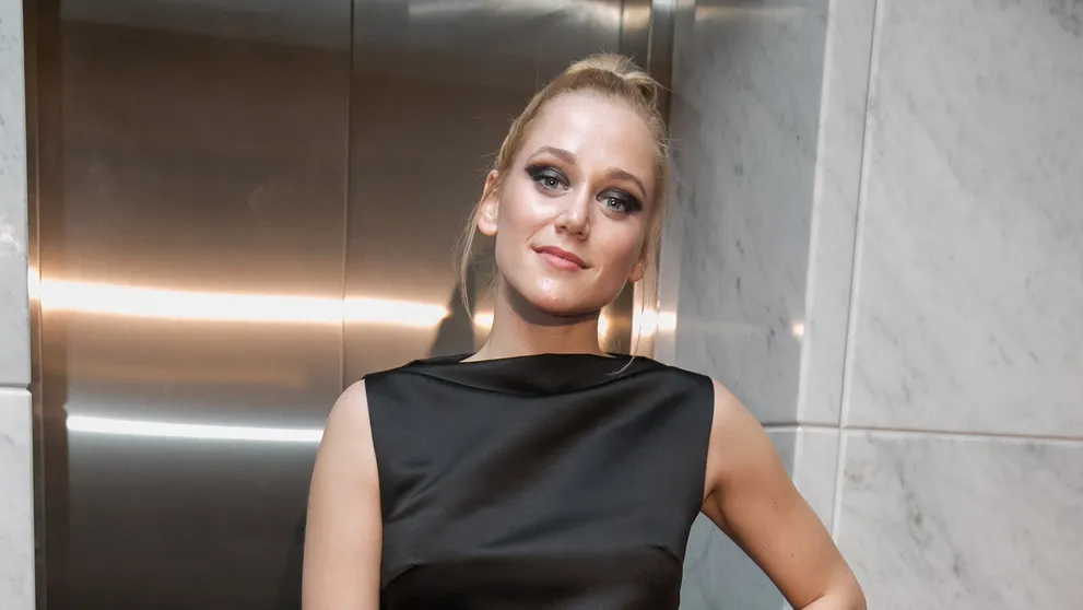 Sexy Emma Drobná: Predviedla nový účes a nebezpečné rozparky