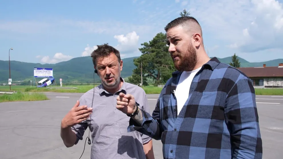 Prvé zábery: Začalo sa nakrúcanie druhej série Na nože!