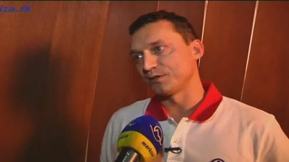 Zjem makovník so sardinkami!