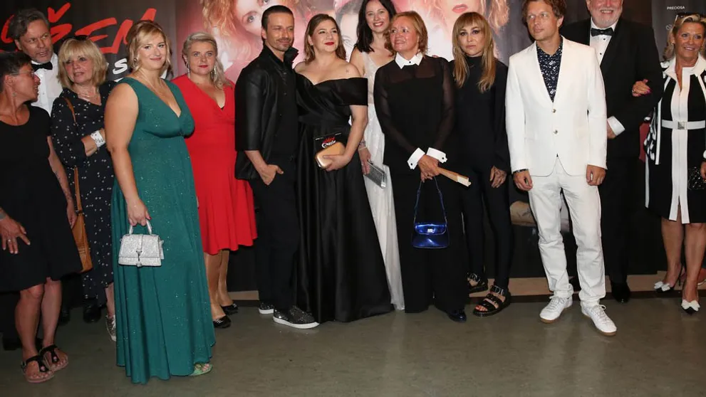 Dráma na premiére: Herečka skolabovala, zasahovali záchranári