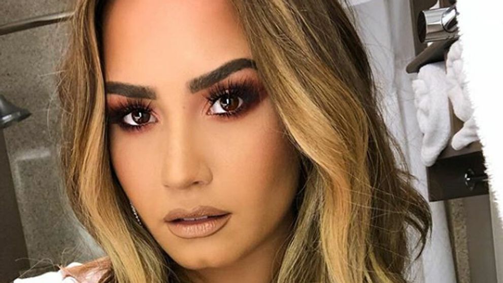 Fanúšikovia Demi Lovato sú nadšení. Zverejnila fotku zo svadby