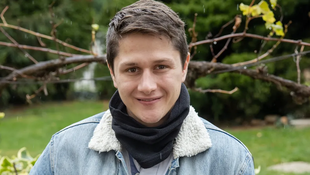 Kríza zasiahla aj nádejného herca! Musel si nájsť brigádu v netradičnom odbore