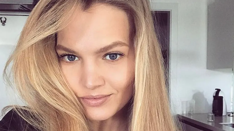 Miss Kristína Krajčírová a jej najodvážnejší záber. Úplne nahá v posteli!