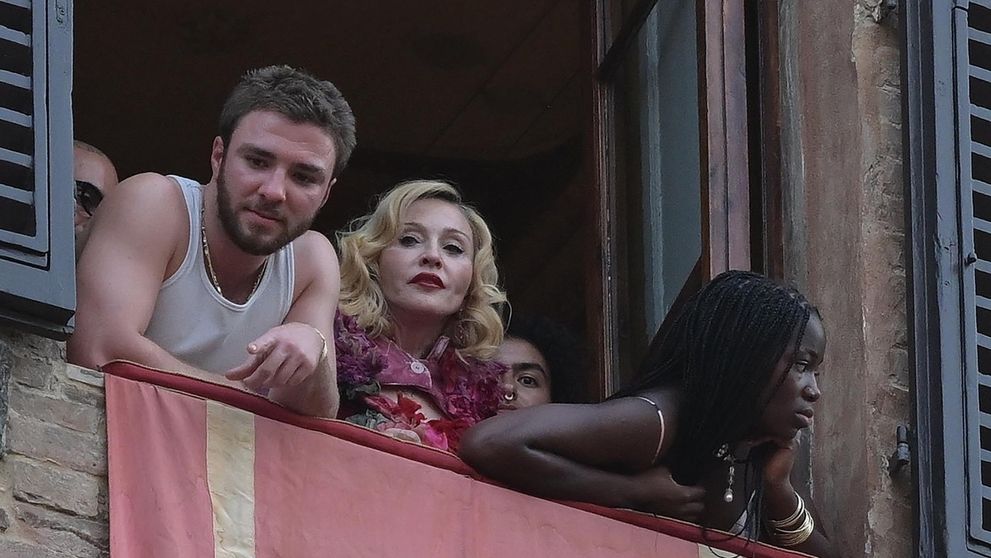 Madonna spôsobila v Taliansku rozruch. Kráľovná popu oslavovala narodeniny