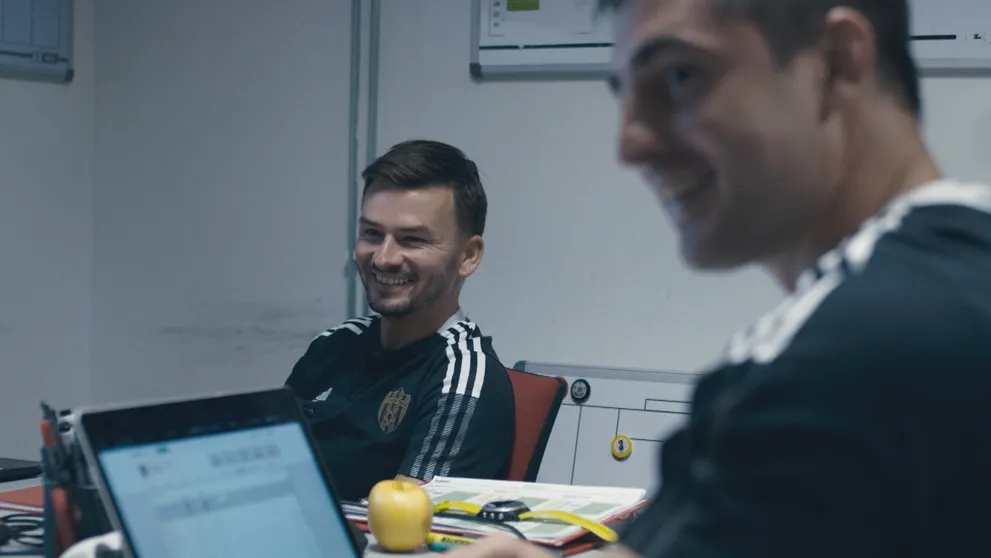 Futbalisti a sociálne siete: Takáto je pravda