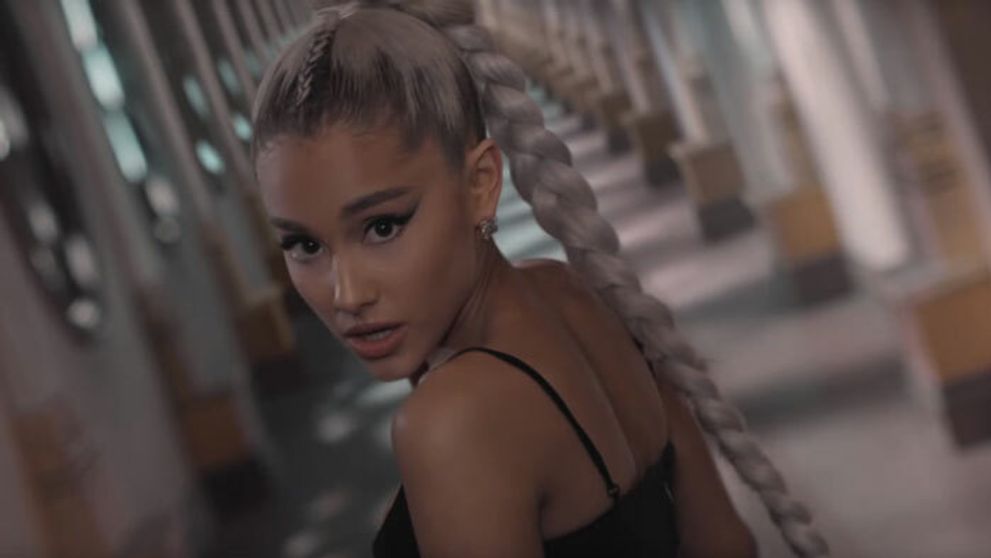 Ariany Grande vydala prvý singel po útoku v Manchestri