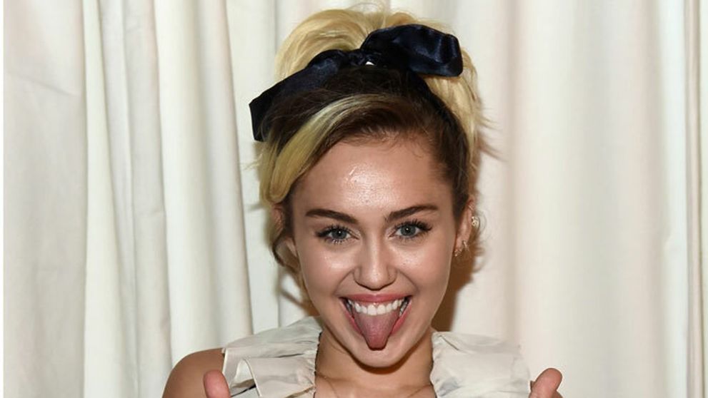 Miley Cyrus opäť vystrkuje pazúry: Toto tetovanie si mohla odpustiť!