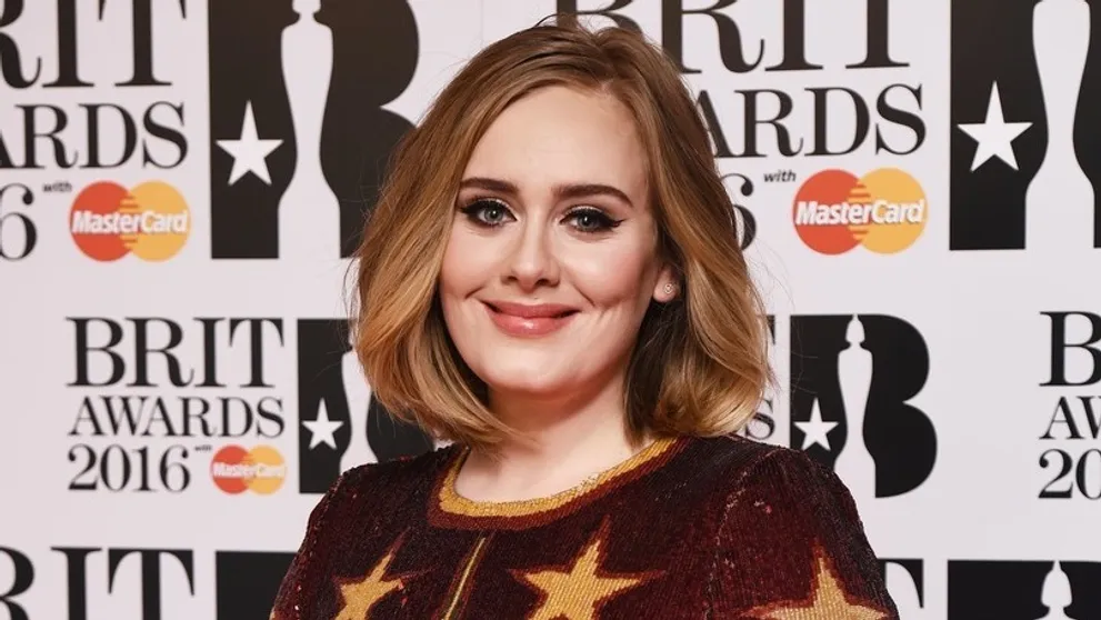 Adele všetkým vyrazila dych. Zhodila kilá a je zmenená na nepoznanie