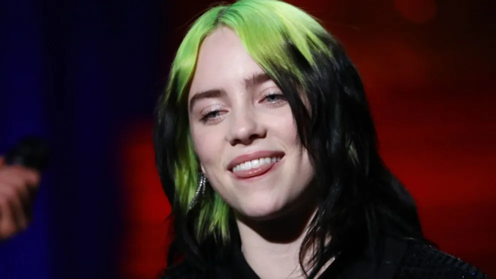 Hanblivá Billie Eilish prekvapila. Dala si skrášliť telo
