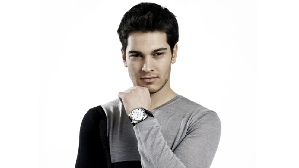 Emir z Ferihy si plní hollywoodsky sen: Čo ho spája so sestrou krásky z Gossip Girl?