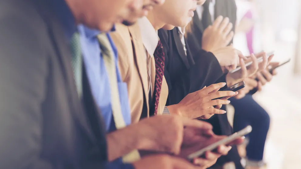 Telefonovanie a SMS do zahraničia od budúceho roku zlacnejú. Pozrite si nové ceny