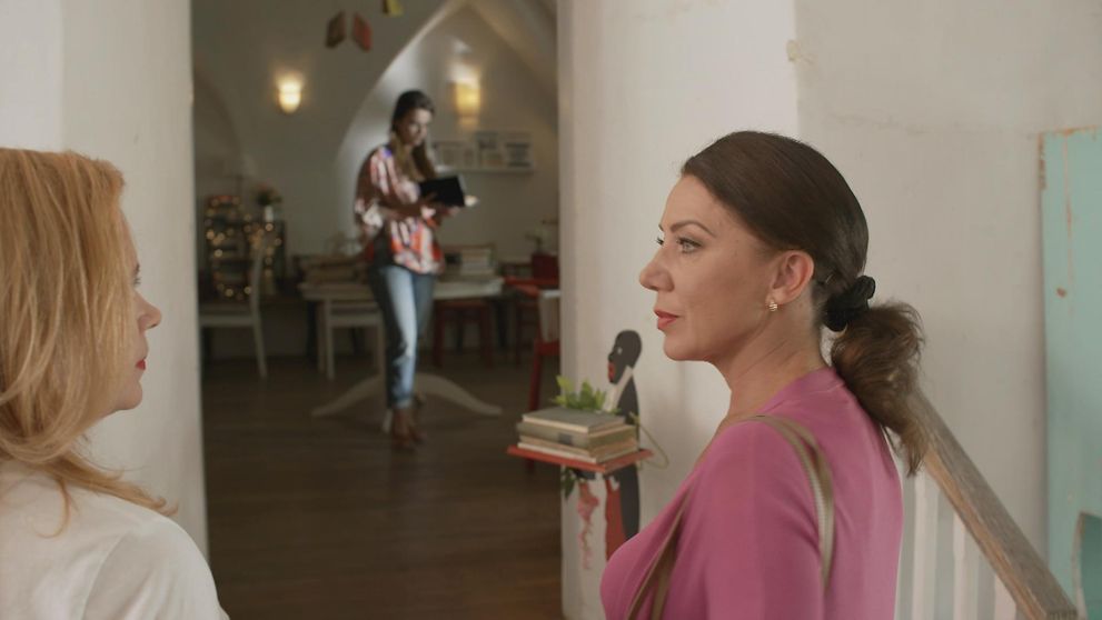 Pozrite si prvé zábery Nadinho kníhkupectva: Beáta so Zuzanou sú nadšené