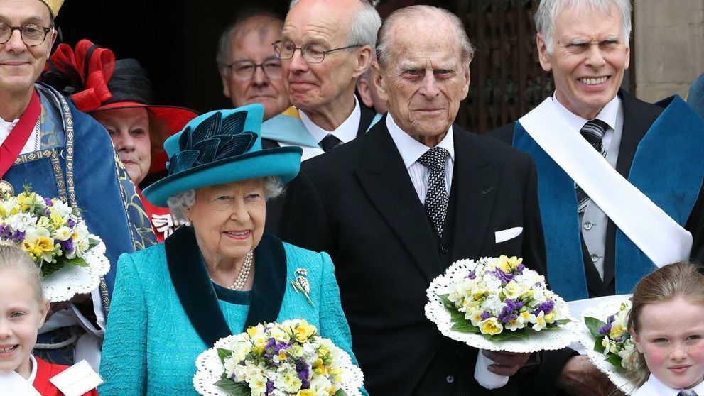Veľký krok pre kráľovskú rodinu: Britská kráľovná Alžbeta II. a princ Philip boli prví
