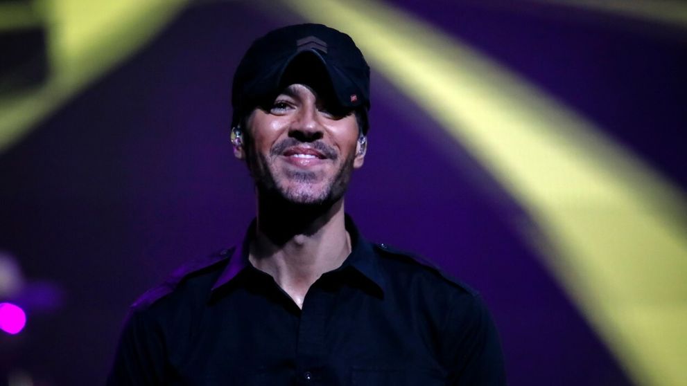 Naozaj raritná fotka. Enrique Iglesias ukázal po rokoch krásnu rodinku