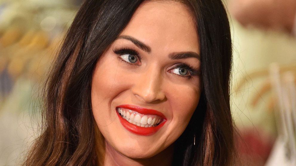 Megan Fox sa vyzliekla do plaviek. Radšej to nemala robiť